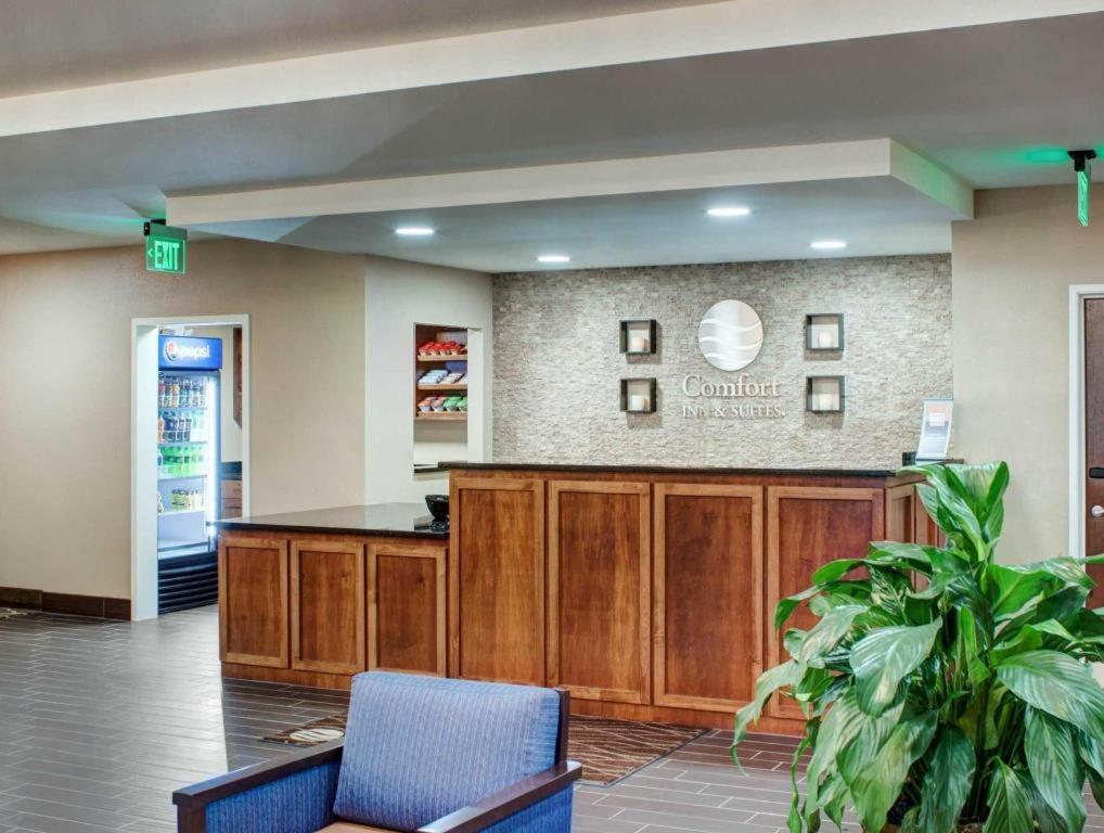 Comfort Inn & Suites Caldwell Esterno foto